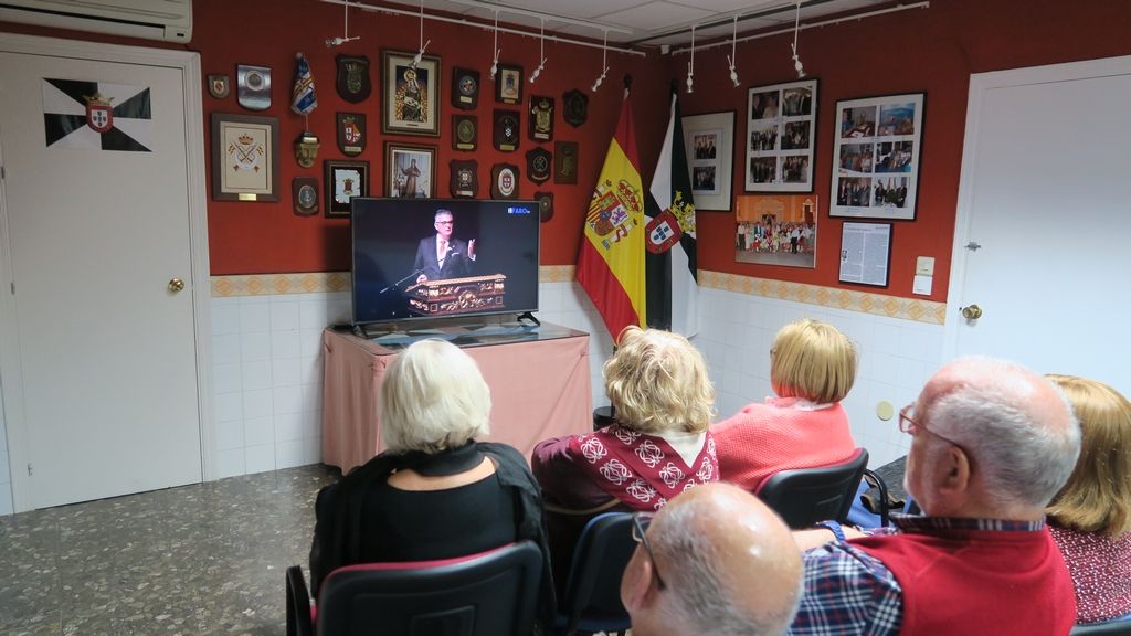 La Casa de Ceuta en Cádiz disfruta del pregón de Semana Santa de Juanfran Bautista.