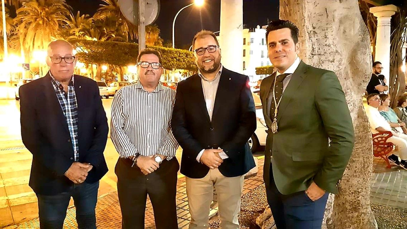 La Casa Regional de Ceuta en Melilla invitada a la muestra fotográfica de la Virgen del Mayor Dolor de Melilla