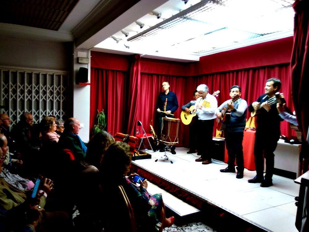 Poesía y música hacen presente a Ceuta en Sevilla.
