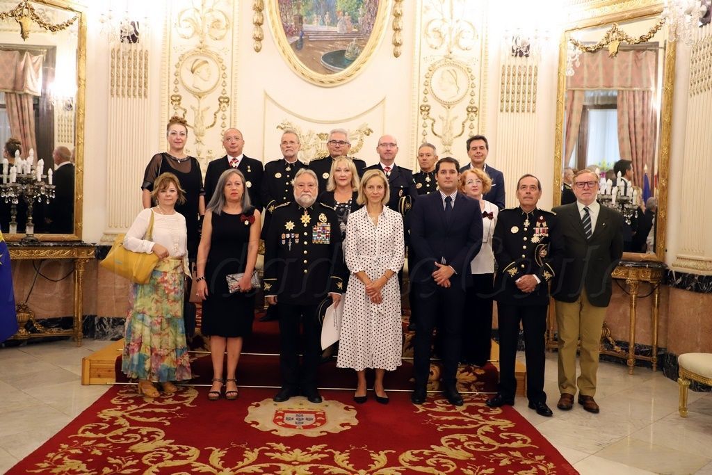 La Ciudad recibe a los miembros de la Orden Militar del Infante Don Fernando de Antequera