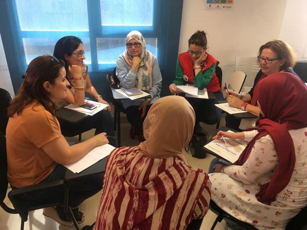 200 familias de San José-Hadú y la Almadraba participan en un programa para mejorar el futuro educativo de sus hijos
