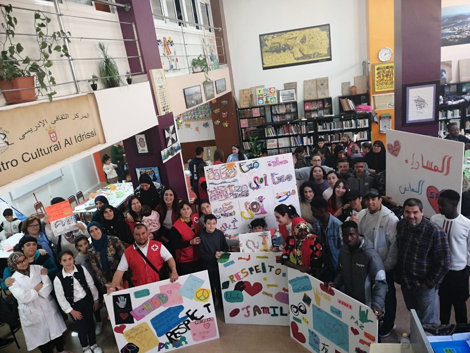 Un centenar de personas participan en el espacio familiar de relaciones socioeducativas del proyecto ICI