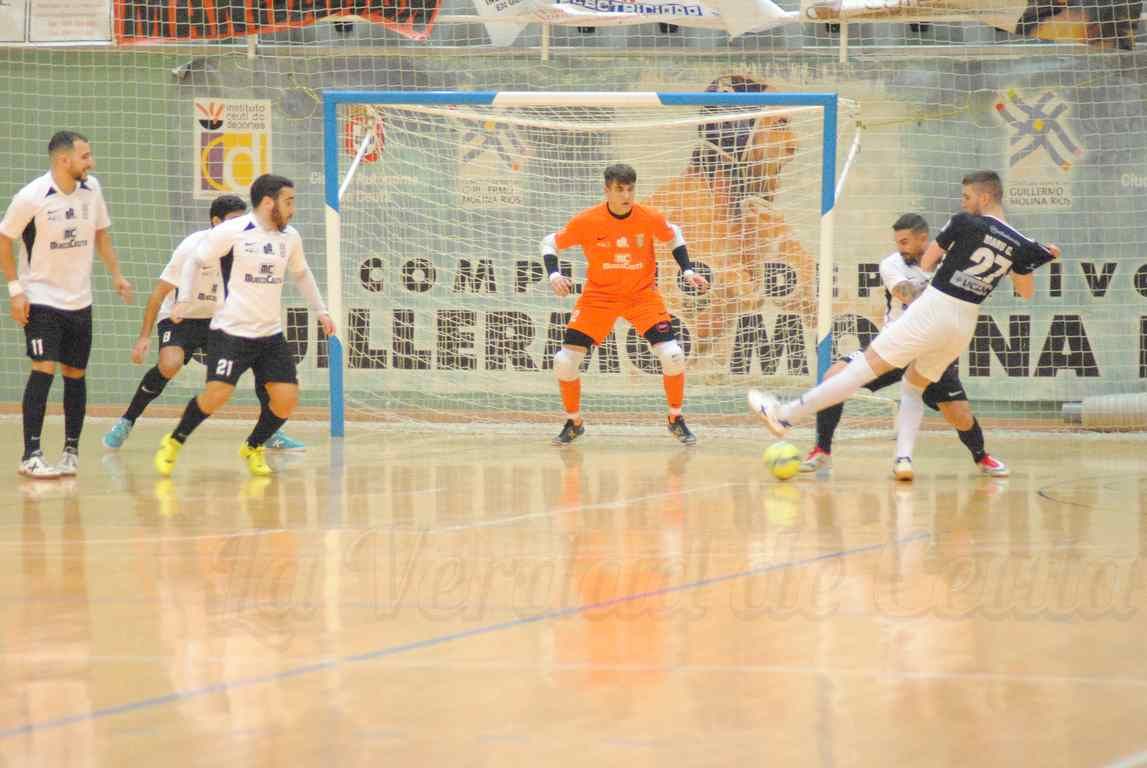 La UA Ceutí cae ante un rival directo en el ‘Guillermo  Molina’