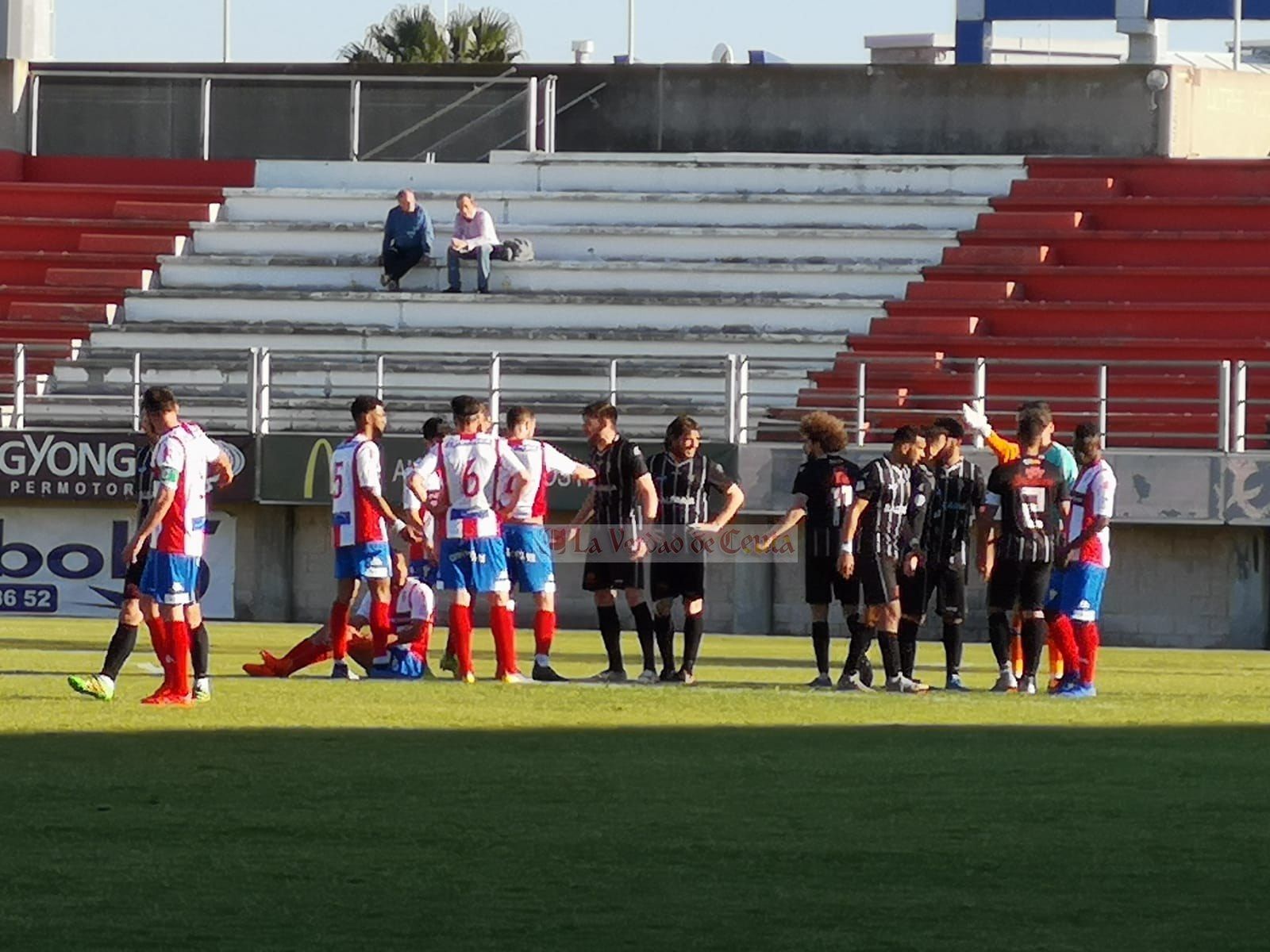 El Algeciras no le da opción al Ceuta al que gana por tres a cero