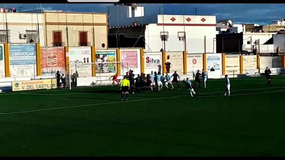Un gol de Ranchero le da el triunfo a la Lebrijana frente a la AD Ceuta. Foto cedida