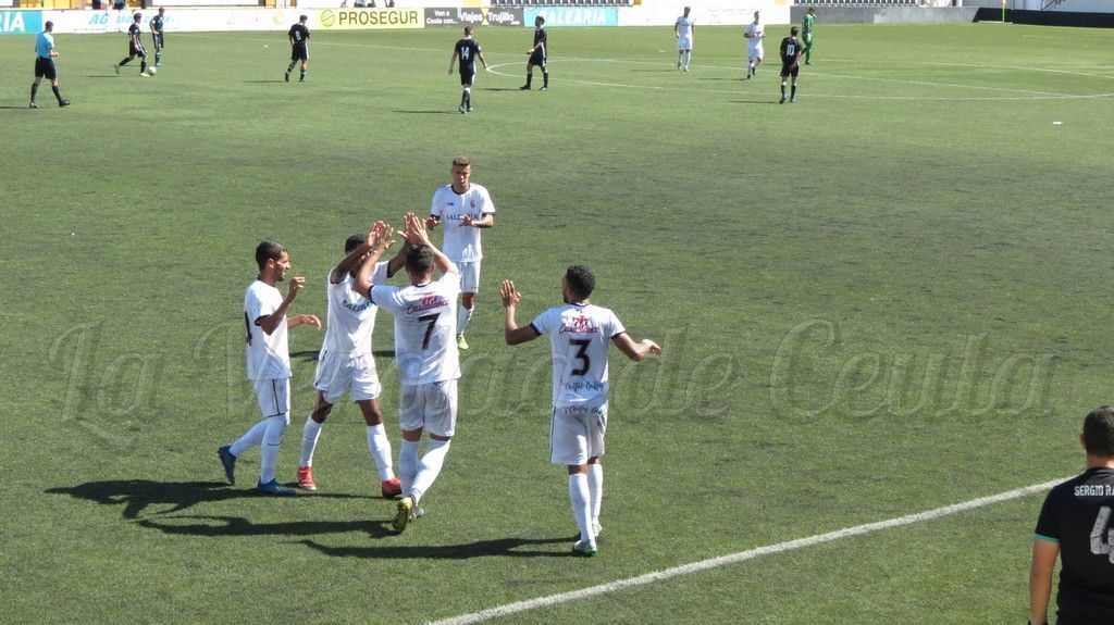 La AD Ceuta, a mejorar a domicilio ante un peligroso Coria