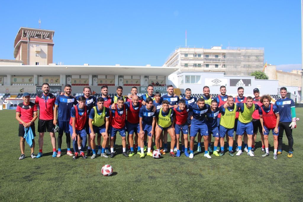 Veinticuatro jugadores inician la pretemporada con el Ceuta