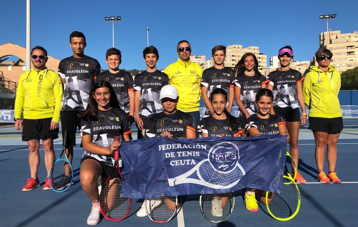 La Federación de Tenis de Ceuta presenta el equipo que participará en los Campeonatos de España