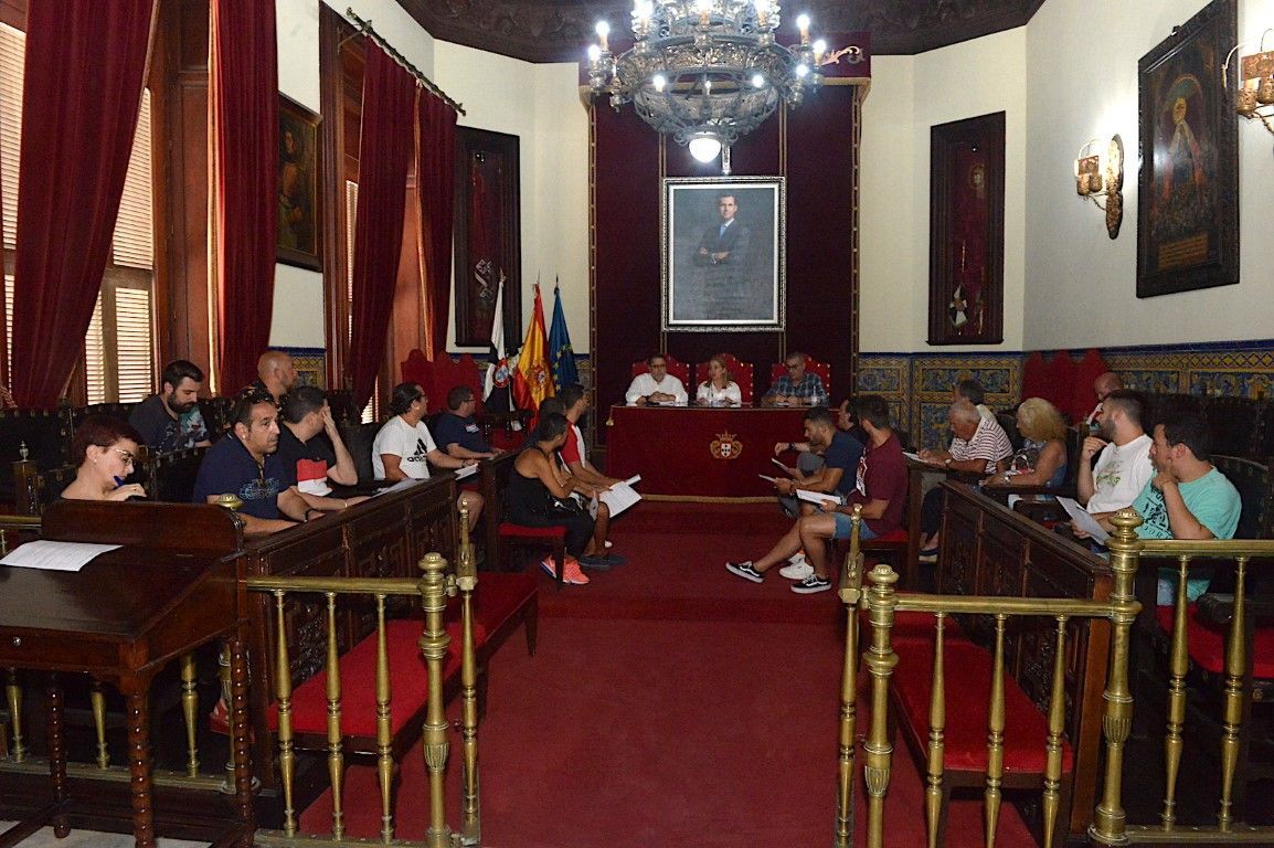 La Ciudad se reúne con los concesionarios de las casetas para las Fiestas Patronales