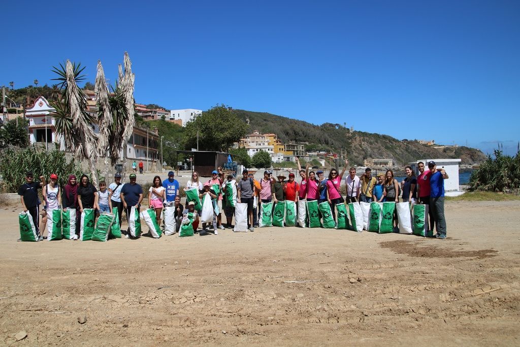 Plena Inclusión Ceuta colabora con el movimiento “Ceuta sin plástico”.