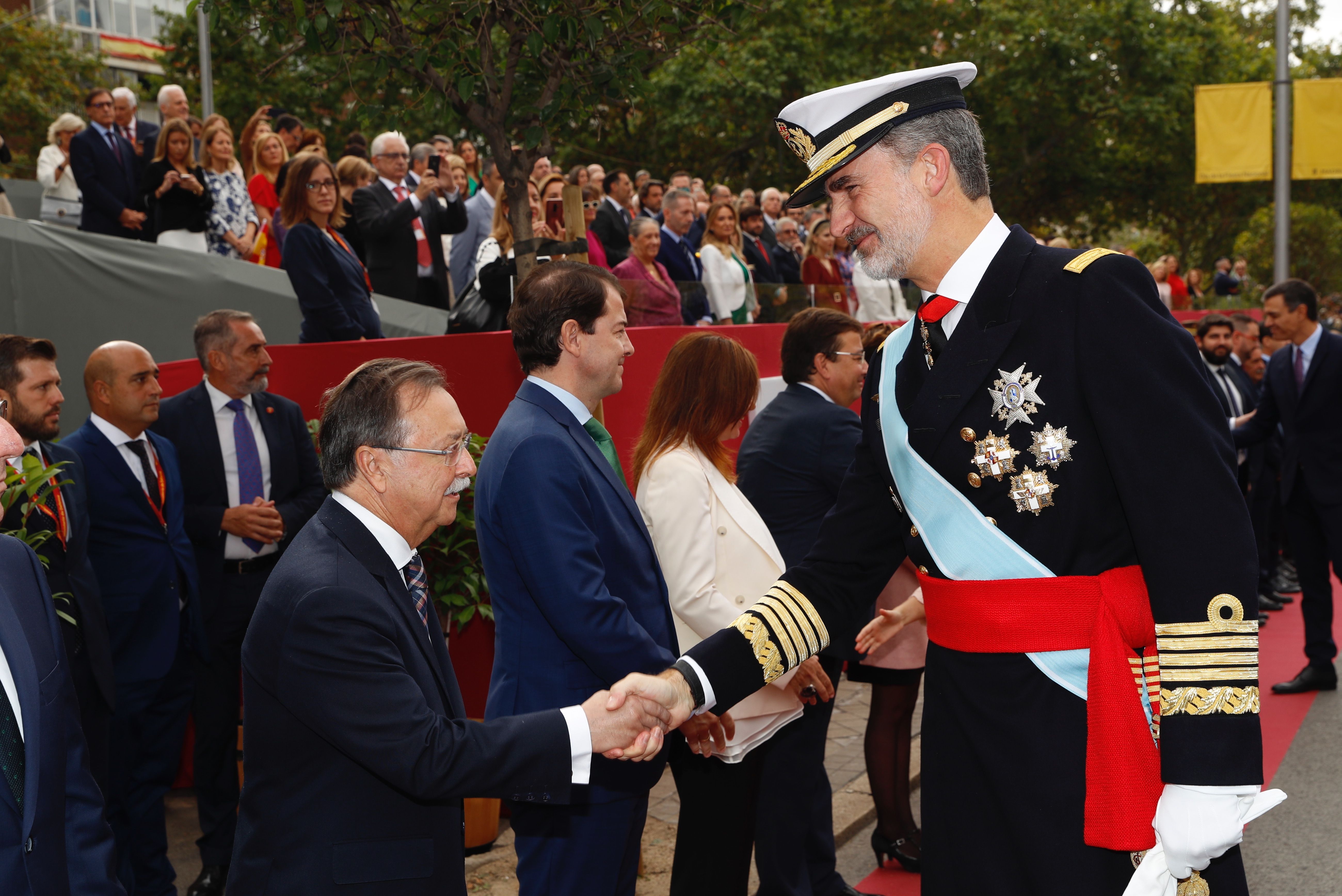 Vivas asistirá mañana en Madrid a los actos de la Fiesta Nacional