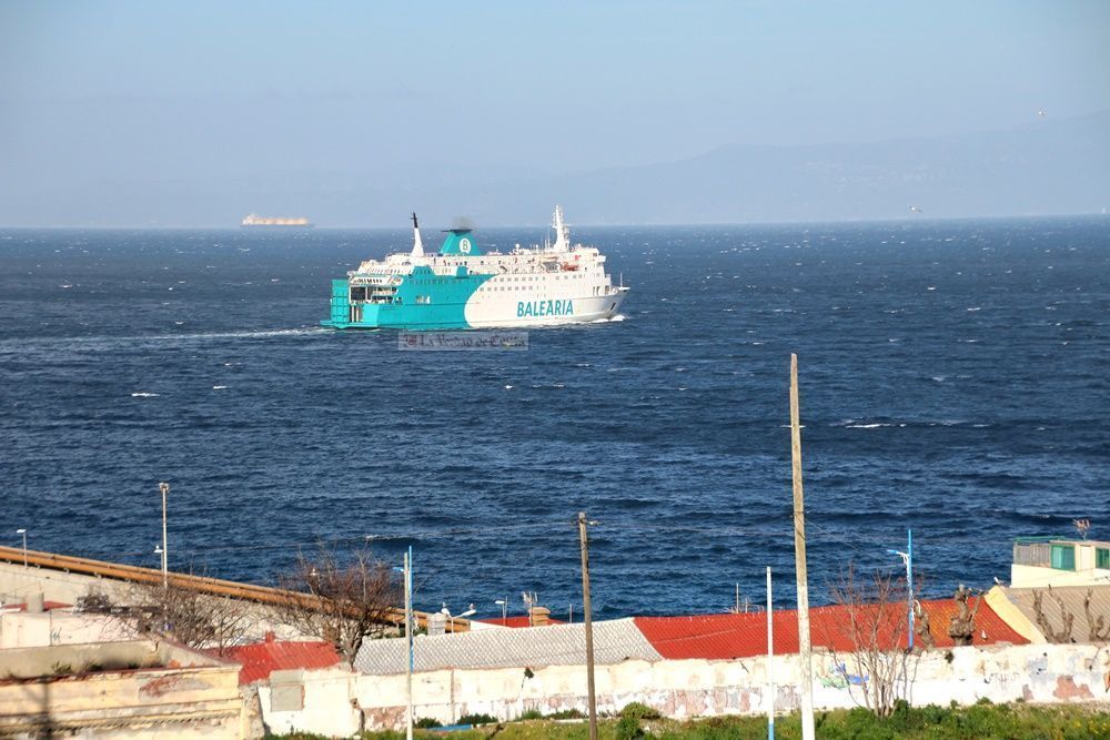 El viento, protagonista de este viernes con rachas superiores a los 80km/h.