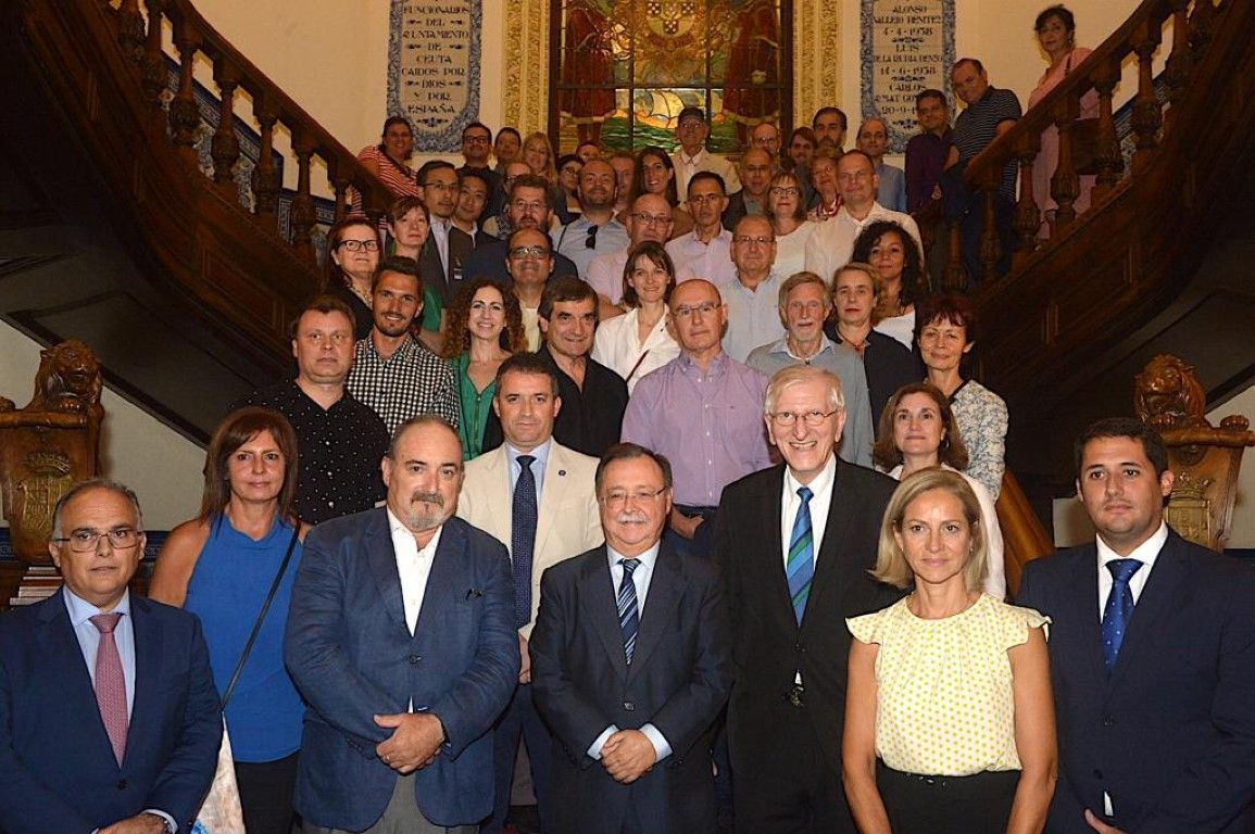 Vivas recibe a los participantes en la XXIX Conferencia Internacional de RESER