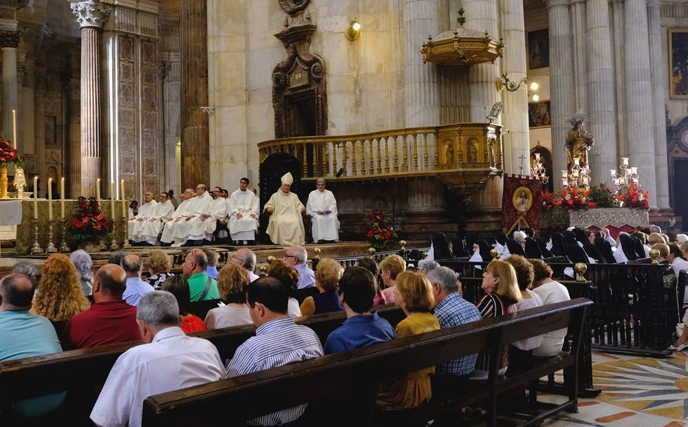 Se celebra la solemne consagración diocesana al Sagrado Corazón de Jesús.