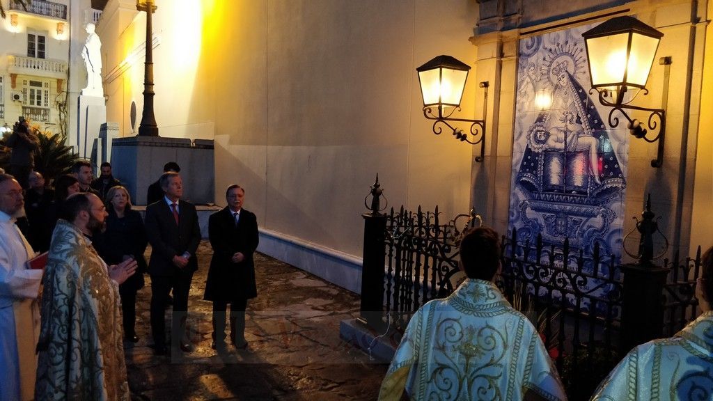 La Cofradía de Nuestra Señora de África descubre el Monumento por el 600 Aniversario de la llegada de la Patrona