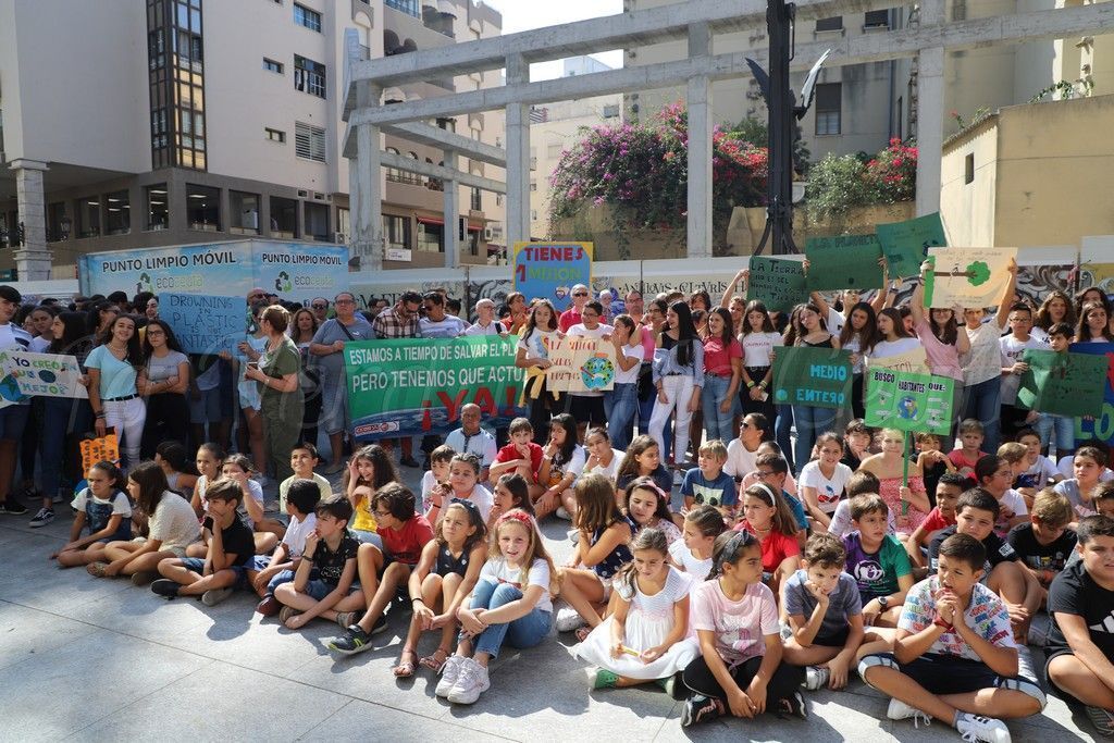 La  sociedad ceutí se suma a la huelga contra el cambio climático