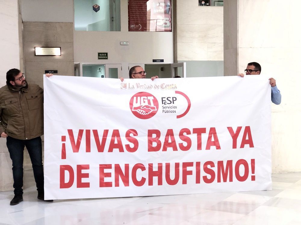 UGT denuncia la "extraña" maniobra por la que la Ciudad ha sustituido en el Tribunal calificador de las oposiciones para una plaza de Caminos, Canales y Puertos a la única ingeniero por un veterinario.