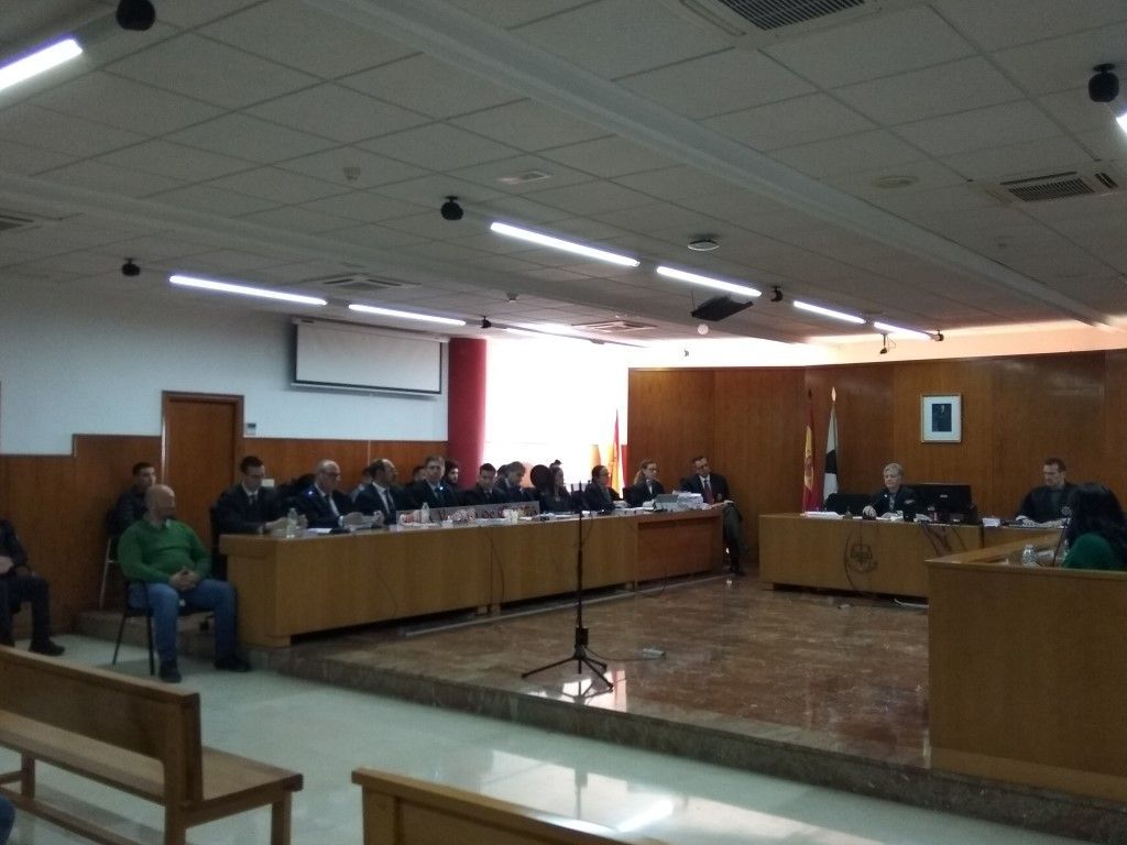 Tres acusados por el asesinato del 'Caniche' reconocen los hechos enfrentándose a una pena de prisión de hasta 10 años
