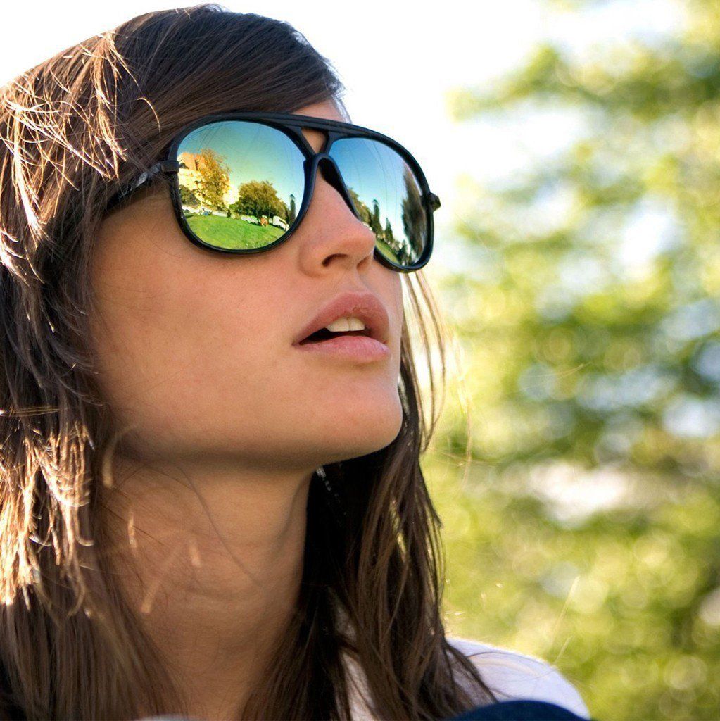 Una de cada tres personas que usan gafas de sol se expone a sufrir graves problemas oculares