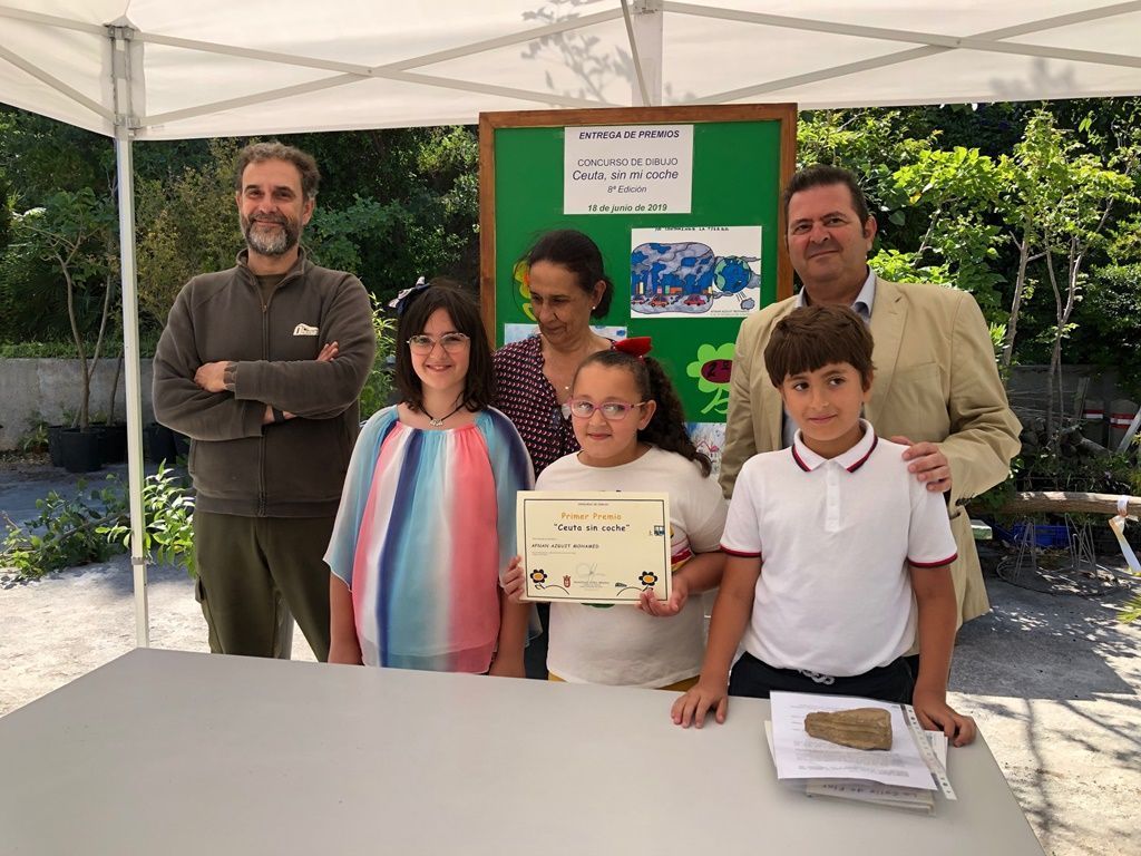Afnan Azguit, ganador del concurso de dibujo “Ceuta sin mi coche”