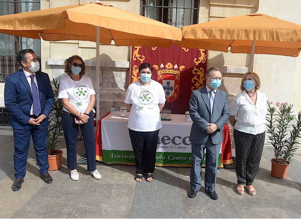 La Asociación Española contra el Cáncer realiza su jornada de cuestación