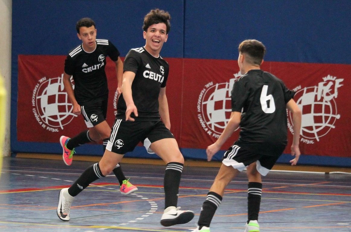 Gran empate de los Cadetes y derrota de los Juveniles en el debut 