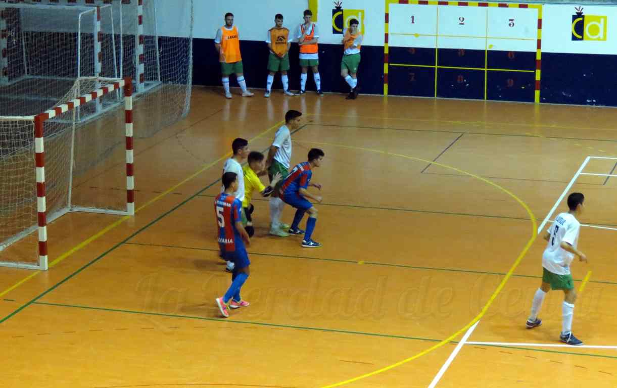 El CD Puerto golea a un inoperante Torremolinos FS
