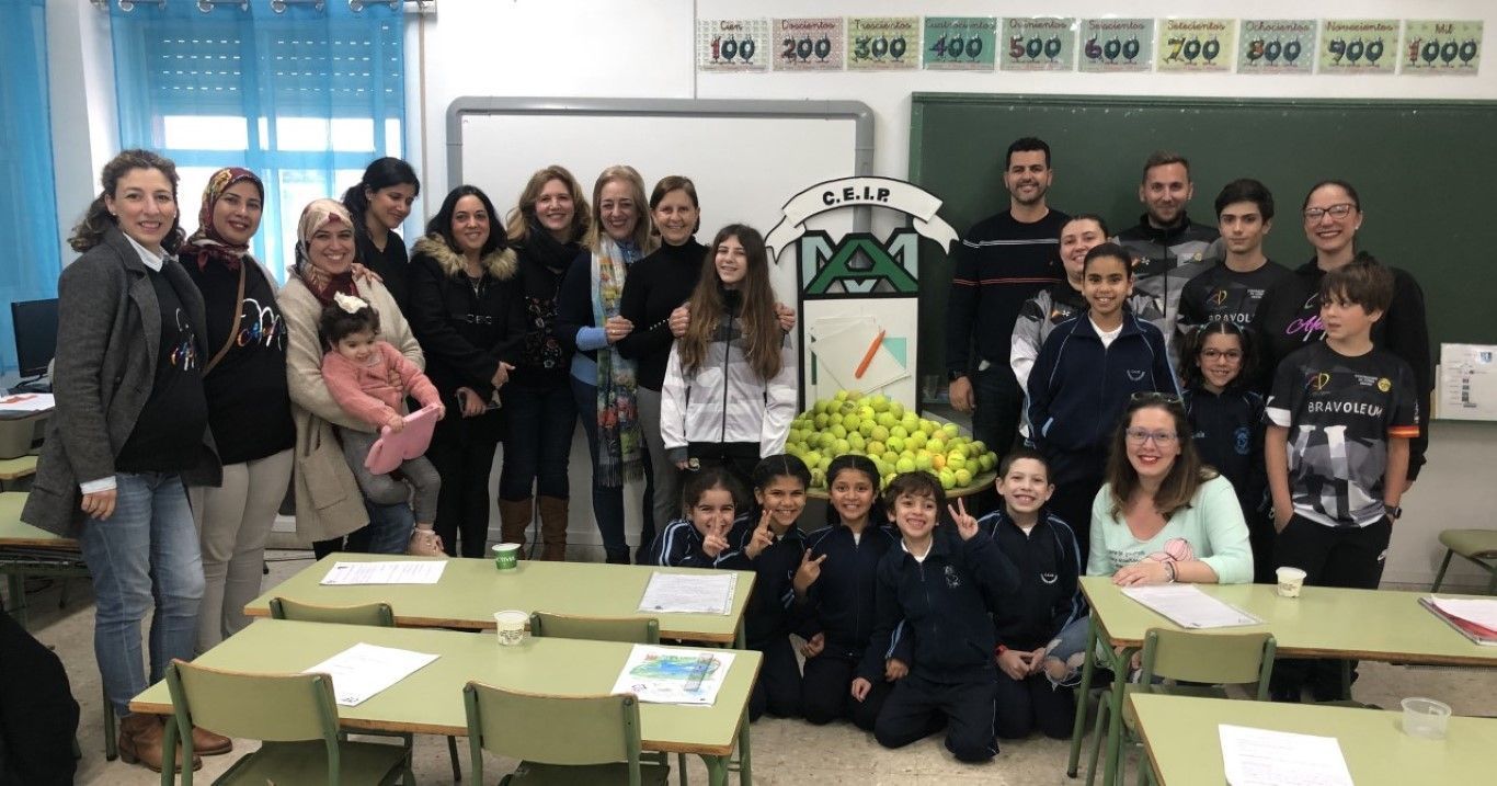 La Federación de Tenis colabora con el CEIP Andrés Manjón en la campaña "Vida Saludable"