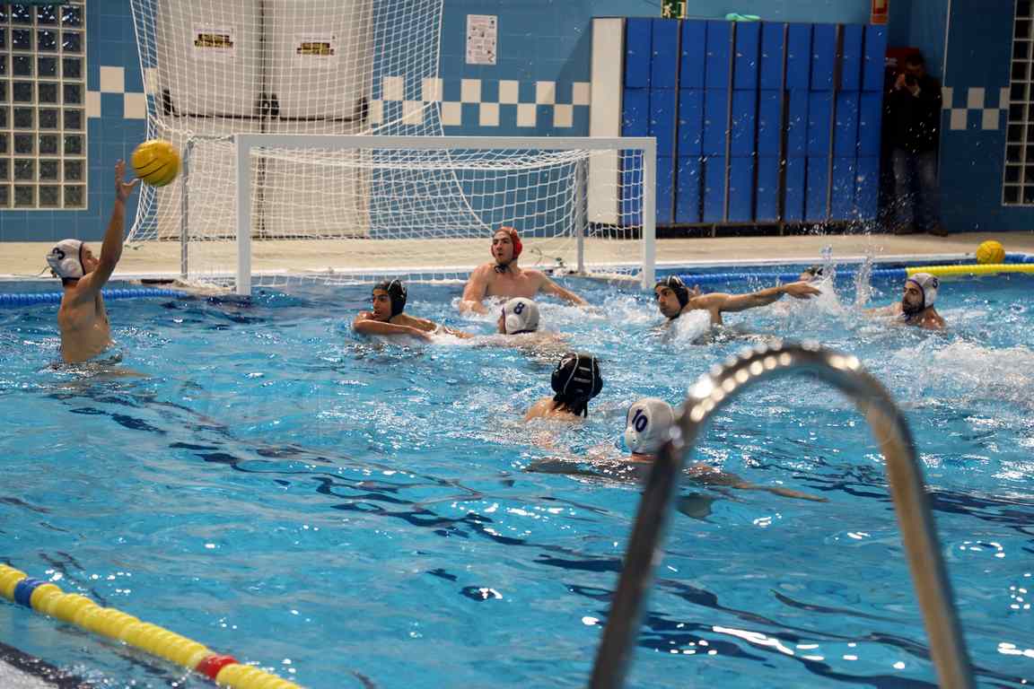 El C.N. Caballa gana ‘in extremis’ al C.D. WP Málaga 