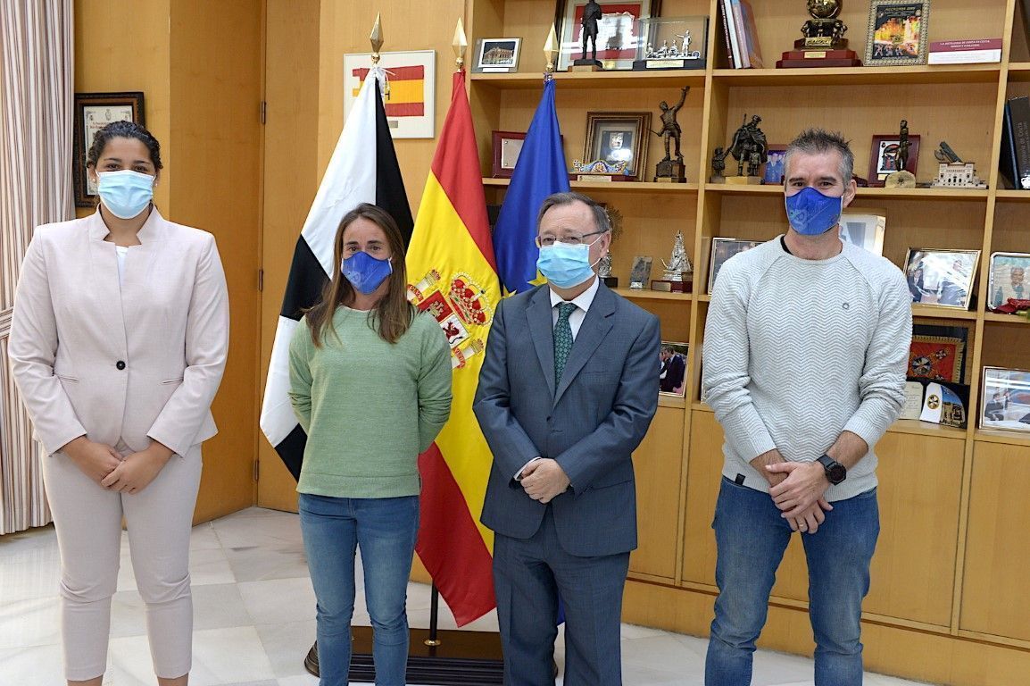 La Ciudad recibe a la medallista en la Copa del Mundo, Isa Contreras