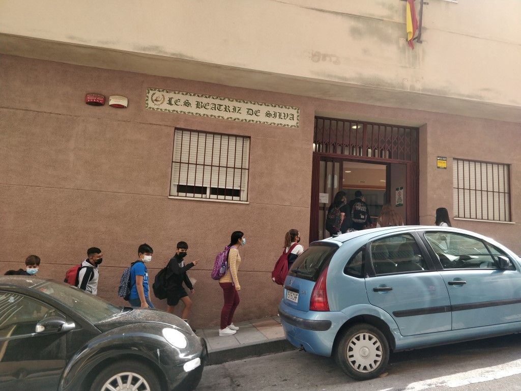 199 alumnos y 42 docentes positivos en covid en el inicio de las clases