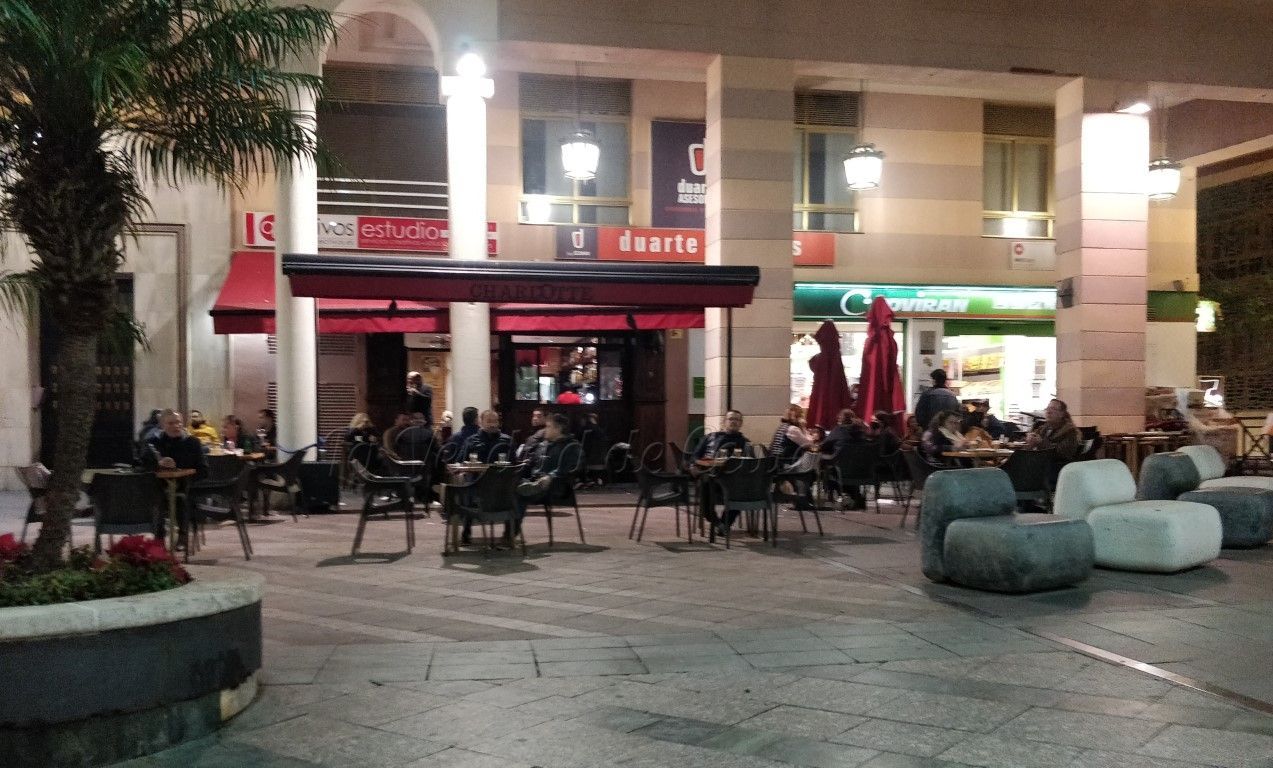 El BOCCE publica la eliminación de los horarios en la hostelería y el ocio nocturno