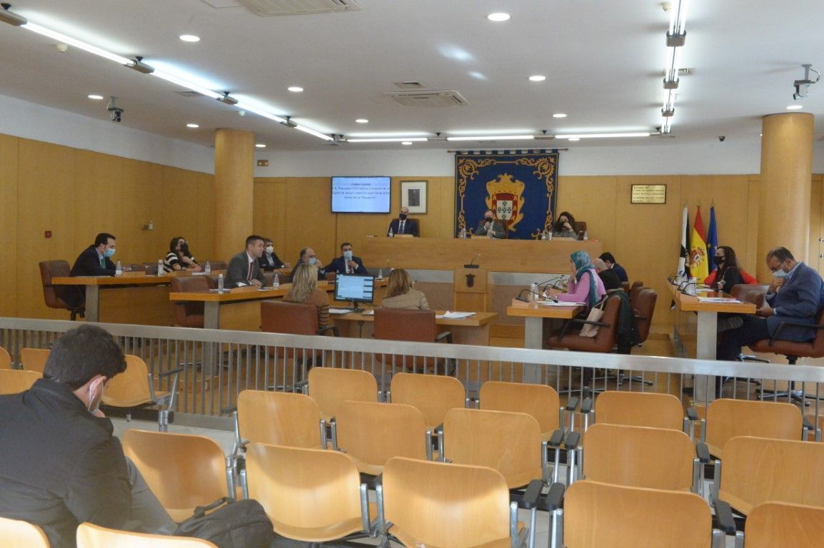 Caballas consigue la reprobación de la senadora de Vox por parte del Pleno de la Asamblea