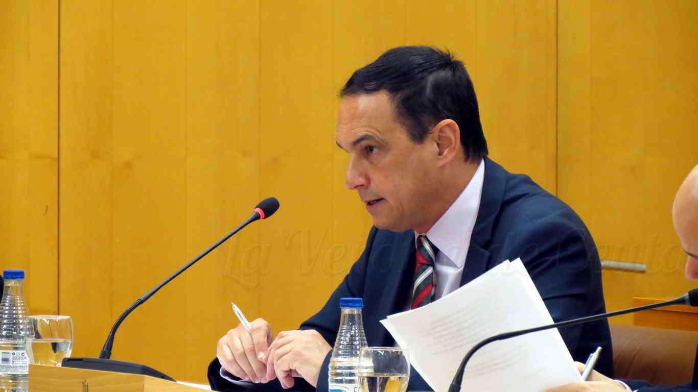 La explicación no convenció a Hernández.
