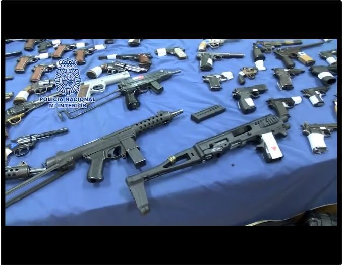 La Policía Nacional desarticula una de las mayores redes criminales dedicada al tráfico ilícito de armas en España