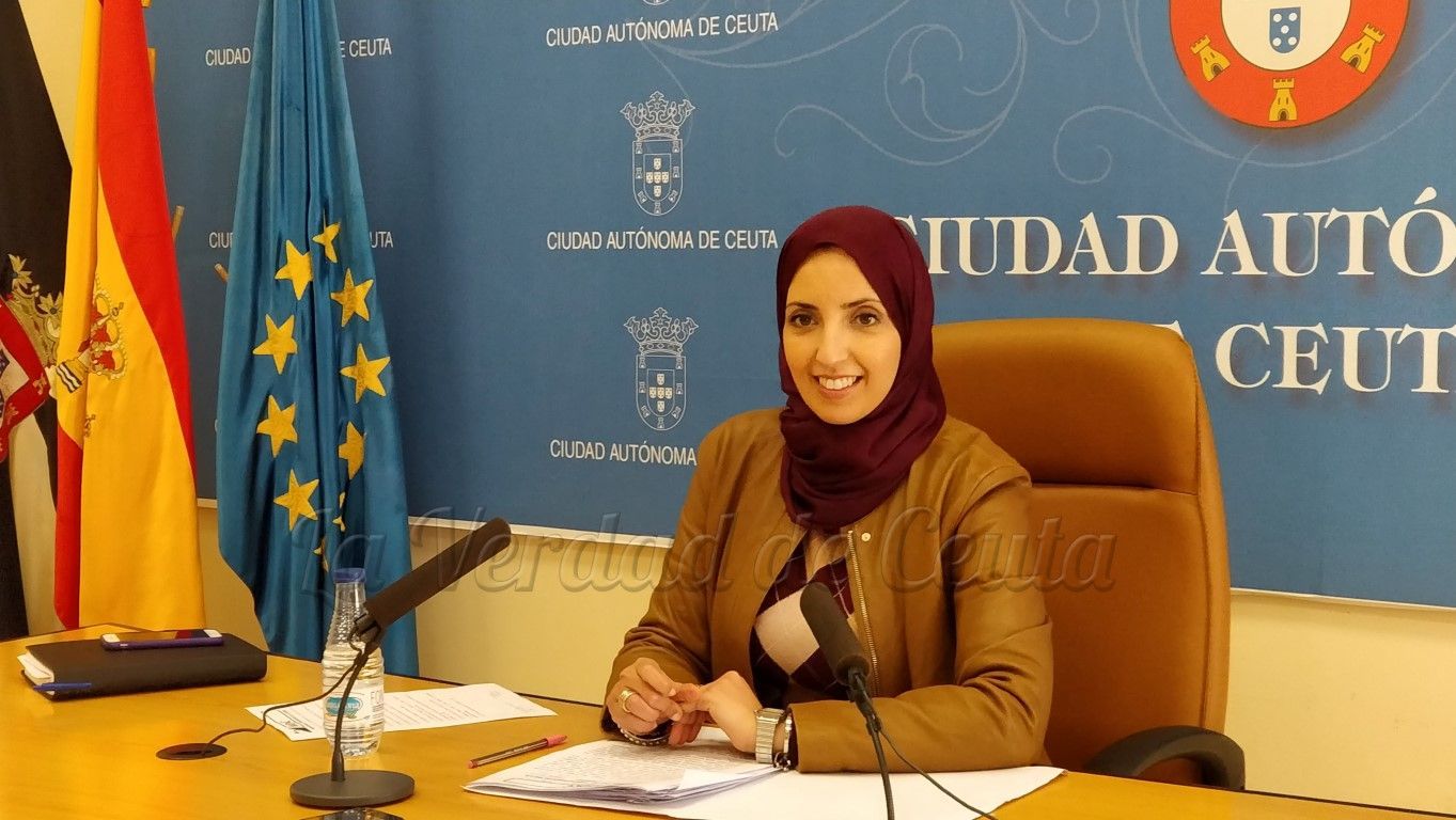El MDyC solicita al Consejero de Fomento una solución inmediata para el edificio incendiado en Juan Carlos I