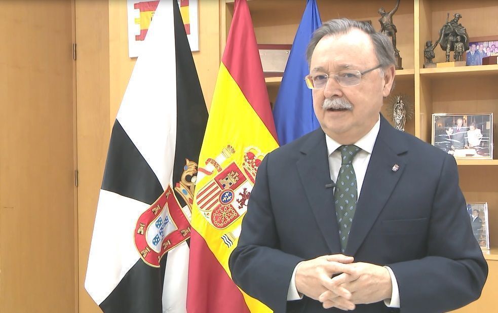 Vivas felicita a los profesionales de la radio