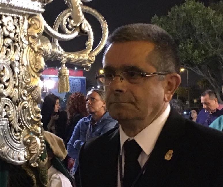 La Hermandad de Nuestra Señora de África concede el Escudo de Oro a José Luis Pérez Viruel