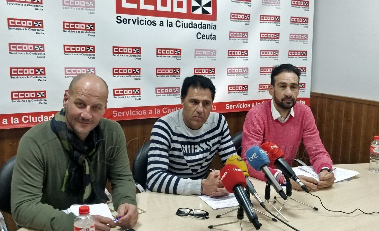 López (en el centro de la imagen): “La situación del Parque Móvil es insostenible y de vergüenza”