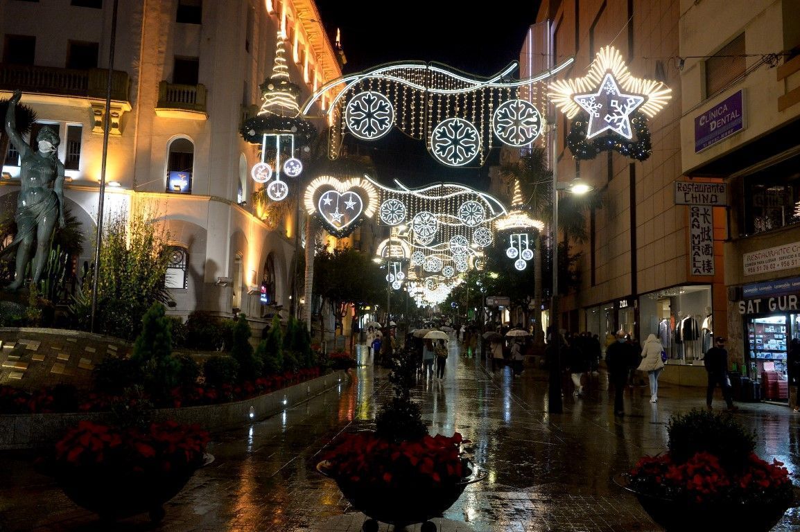 Los ceutíes reducirán los gastos al 50% esta Navidad