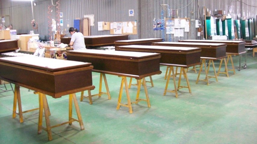 El Gobierno prohíbe que aumentenlos precios de los servicios funerarios