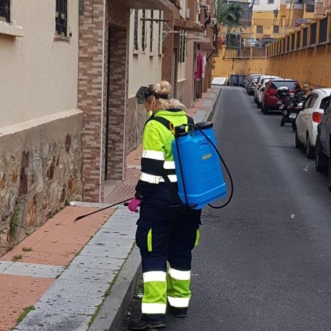 TRACE desinfecta la barriada de Varela y Valiño
