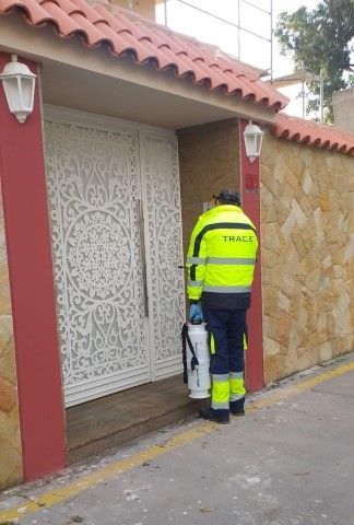 TRACE desinfecta la urbanización Las Colinas