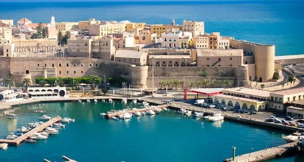 Importante descenso de los casos activos en Melilla con 102 curados en un día