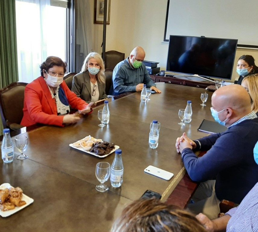 La Delegada del Gobierno se reúne con la nueva ejecutiva del PSOE