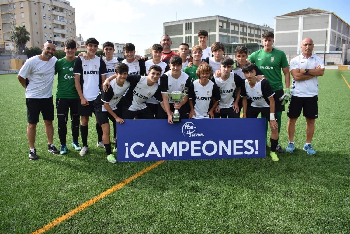 Entrega de trofeos para el campeón Deportivo Ceutí y subcampeón Puerto Atlético de categoría Cadete