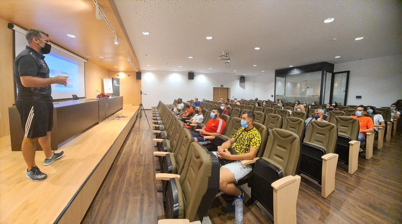 Comienza el Curso de Entrenador UEFA C con 35 inscritos 