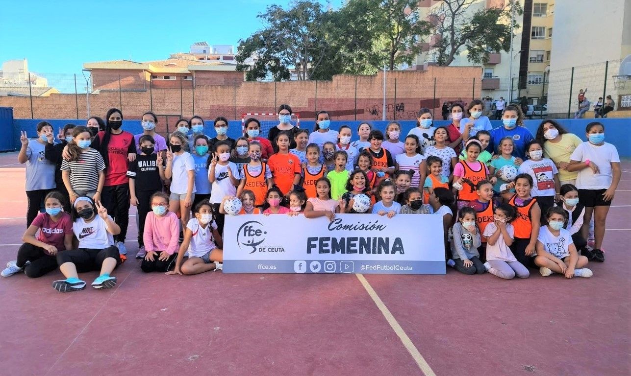 Numerosa participación en la Escuela Femenina del Polígono
