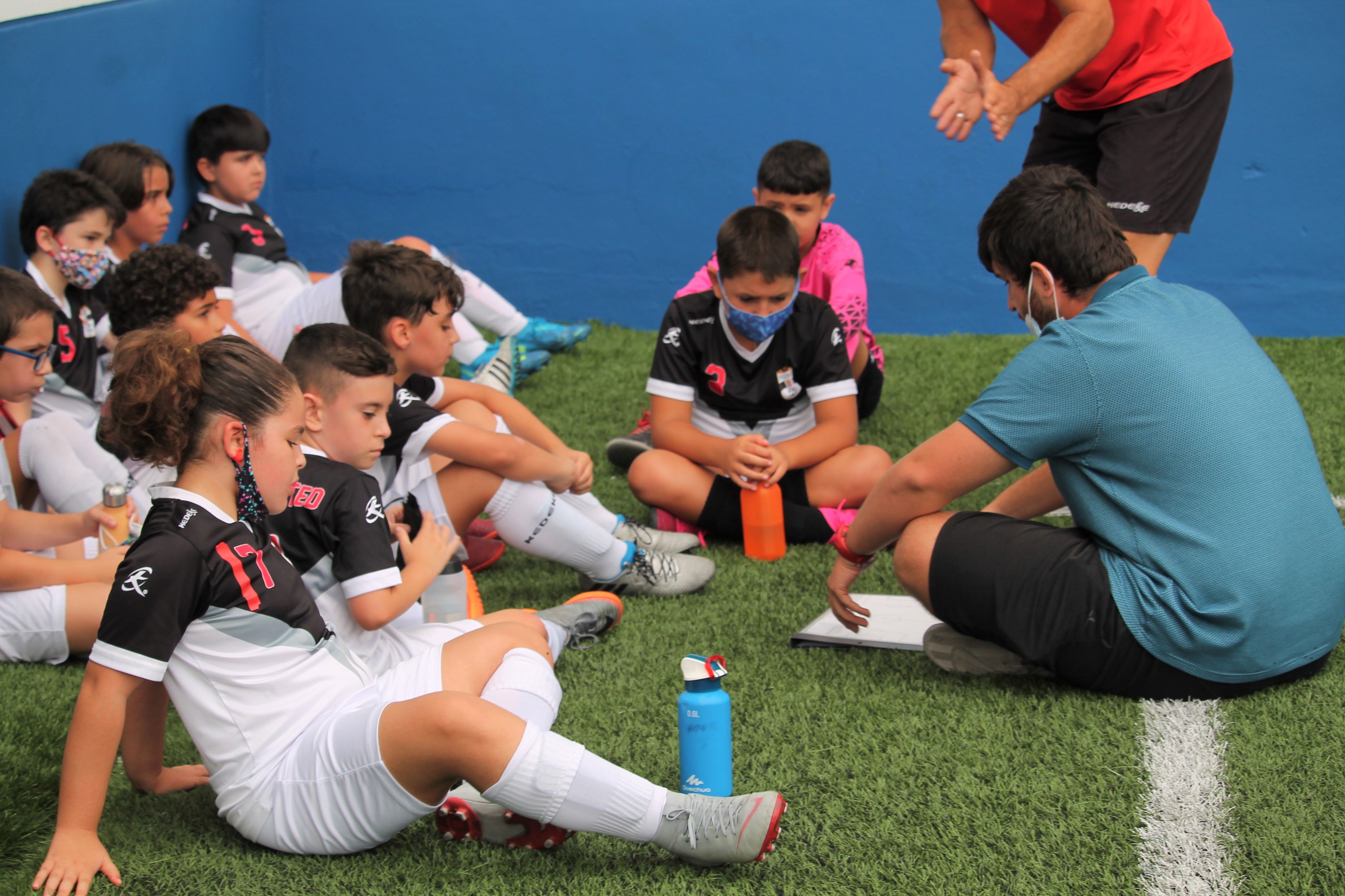 La FFCE convoca nuevos cursos de entrenadores para la 21-22