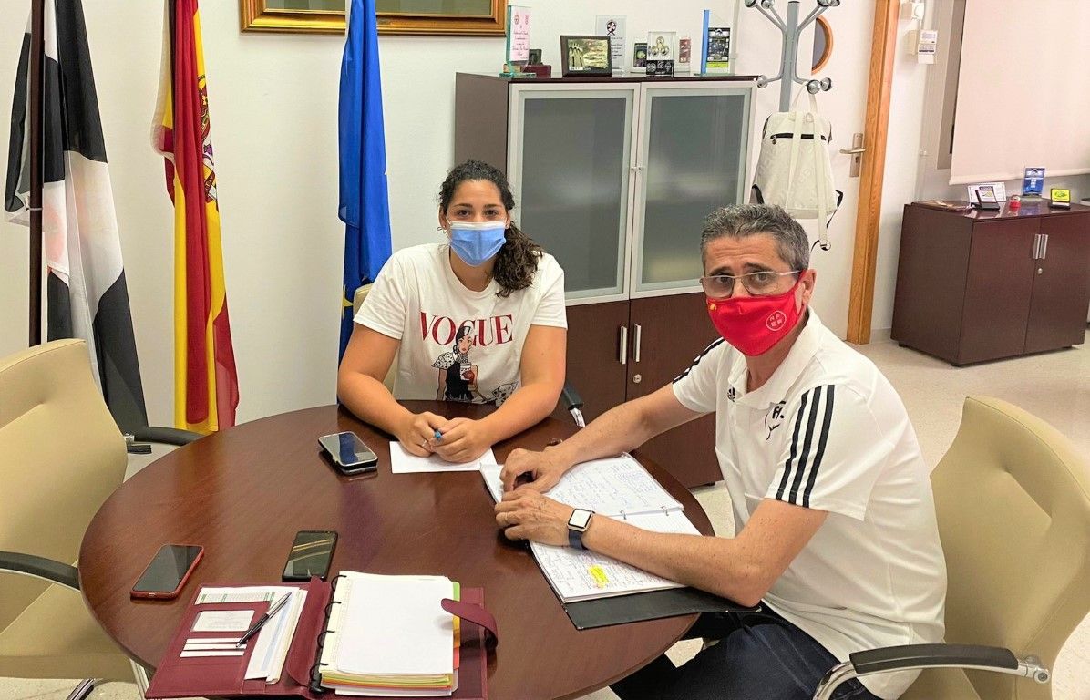 La FFCE y la Consejería de Deporte se reúnen para coordinar la temporada 21-22  